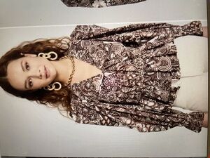 Ulla Johnson Wren Blouse! Brown and Cream Floral!  Size 2. Ruffle detail.